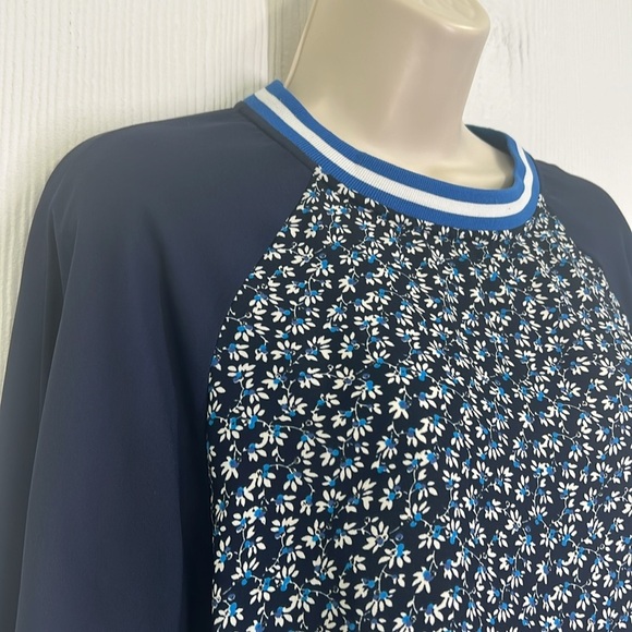 H&M - Navy Floral Stripe Crewneck Flowy Long Sleeve Lightweight Blouse Size 6 - Picture 4 of 10